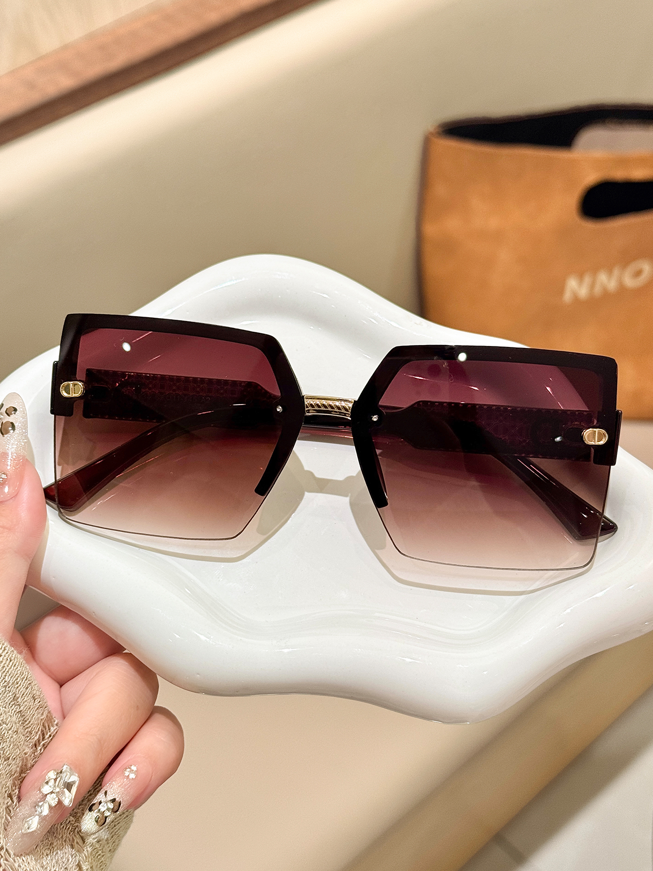 1pc Sophisticated Brown-tone H - Women Fashion Photoshoot incelemesi ve fiyatı