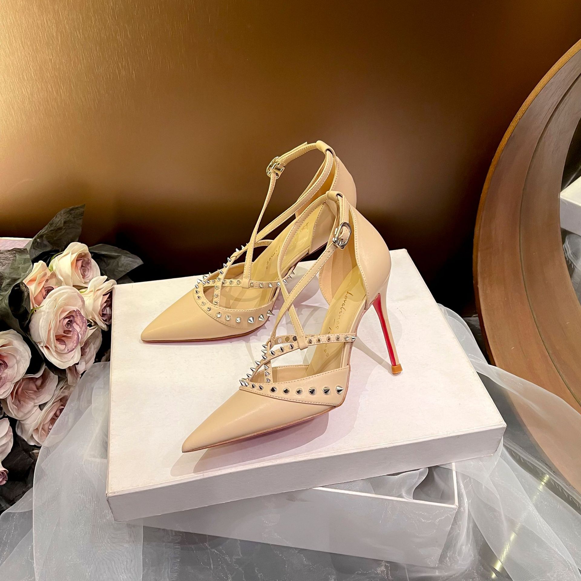 Retro Woman Shoes Sandals Stil - Women'S Fashion Suit incelemesi ve fiyatı