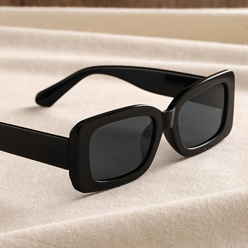 Glossy Black Chunky Rectangle  - Women Fashion Photoshoot incelemesi ve fiyatı