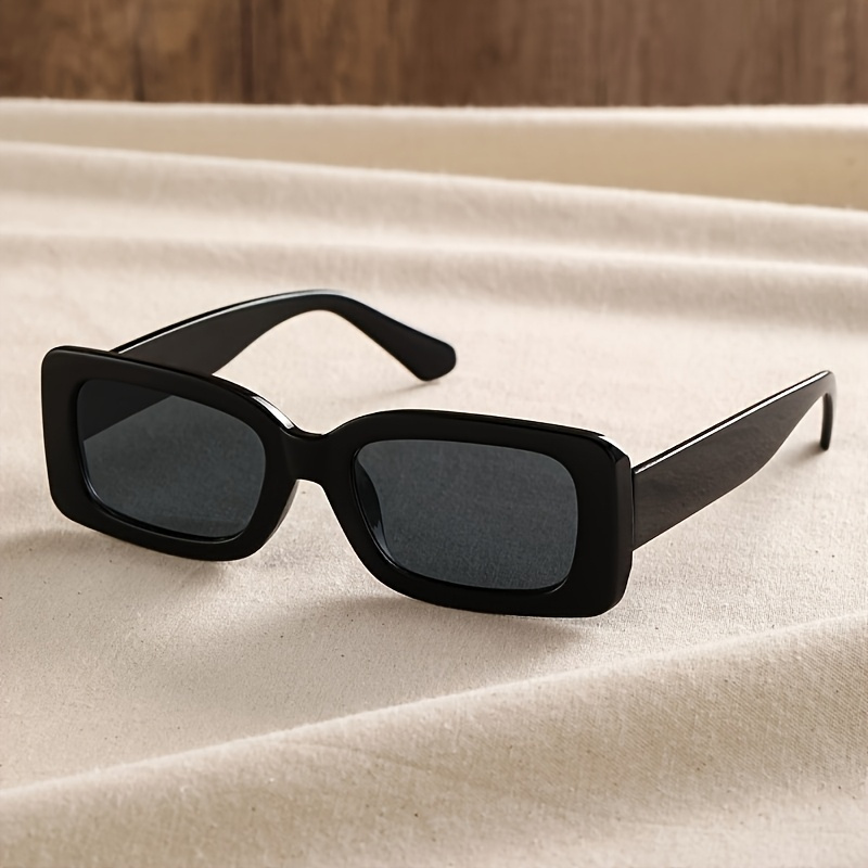 Glossy Black Chunky Rectangle  - Women Fashion Photoshoot incelemesi ve fiyatı