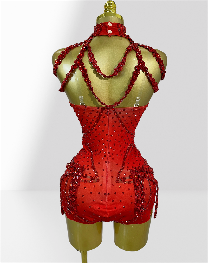 Red Sparkling Diamond Halter S - Women Fashion Photoshoot incelemesi ve fiyatı